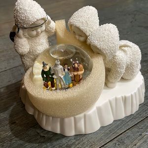 Vintage wizard of Oz Department 56 Snowbabies The Guest Collection